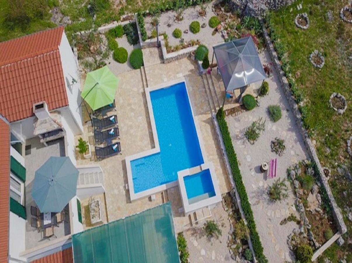 Holiday Home Ela Dračevica Exteriér fotografie