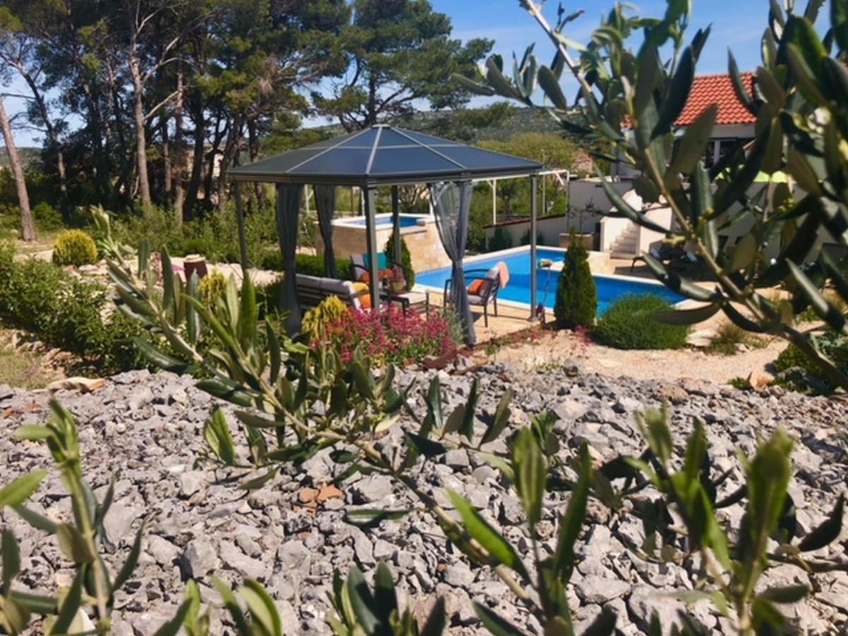 Holiday Home Ela Dračevica Exteriér fotografie